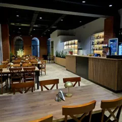 Gdzie zjeść w Wadowicach? Odkryj najlepsze restauracje i smaki
