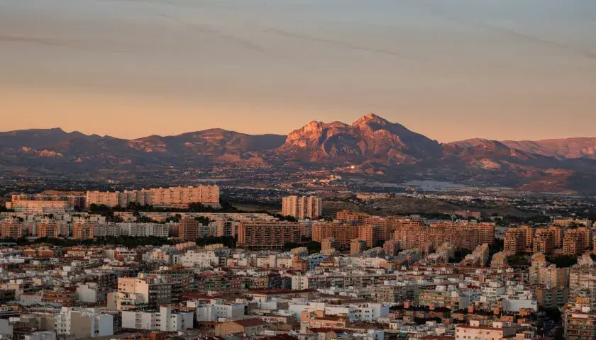 Czy w Alicante jest bezpiecznie? Odkryj, co musisz wiedzieć przed wyjazdem