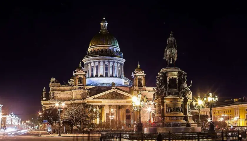 Czy w Rosji jest bezpiecznie? Poznaj ryzyka i bezpieczne miejsca podróży