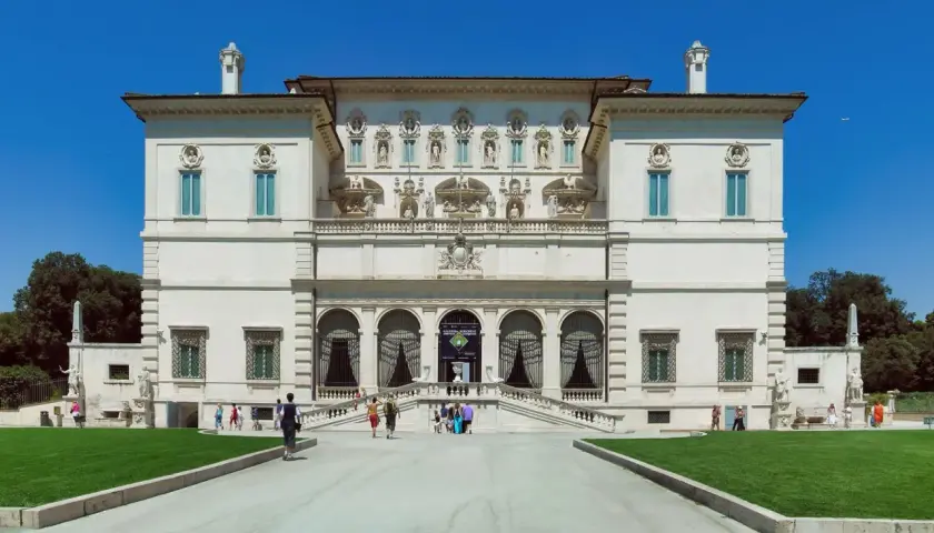 Willa Borghese, Rzym. Wspaniała architektura, idealne miejsce na spacer. Bilety do Ogrodów Borghese warto kupić online.